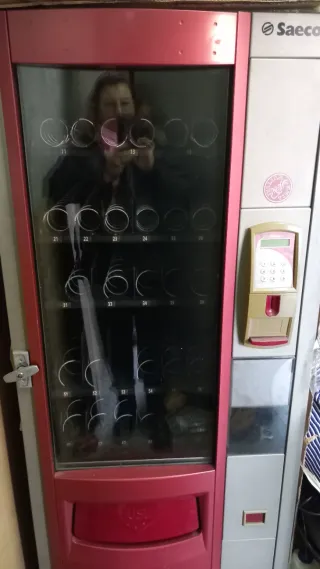 Máquina Combi Snacks Saeco