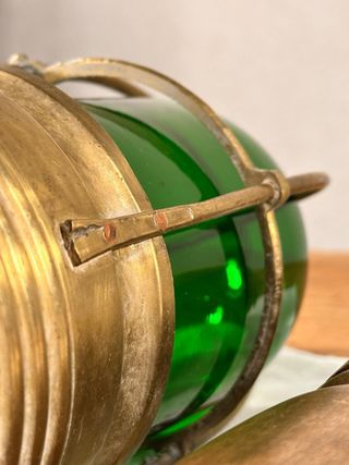 Antigua lámpara náutica