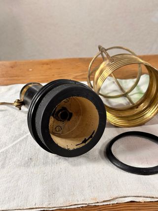 Antigua lámpara náutica