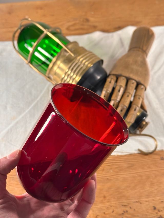 Antigua lámpara náutica