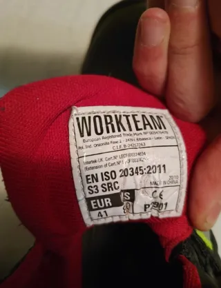 Botas seguridad Workteam P2901 negras y rojas