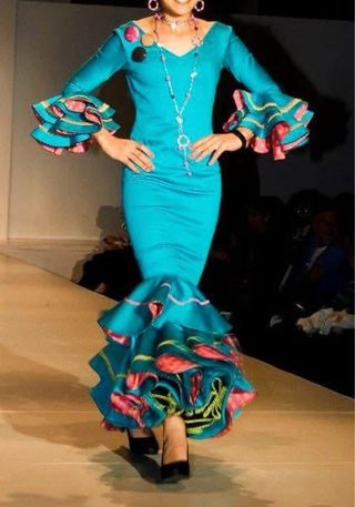Traje de flamenca azul
