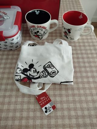 Pack Disney tazas, cubiertos y tupper