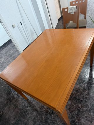 Se vende hermoso comedor en perfecta condiciones