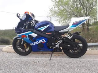 Suzuki GSXR 600 K5