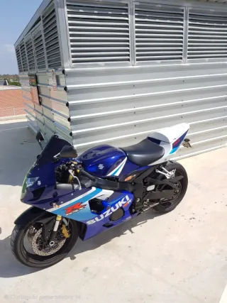 Suzuki GSXR 600 K5