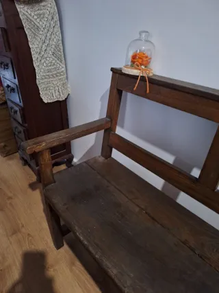 Banqueta de madera de iglesia auténtica