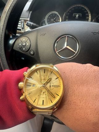 Reloj Diesel Dorado