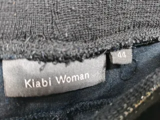 Pantalón corto terciopelo negro