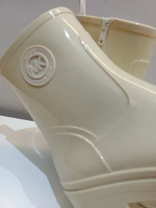 Botas Michael Kors Beige