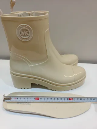 Botas Michael Kors Beige