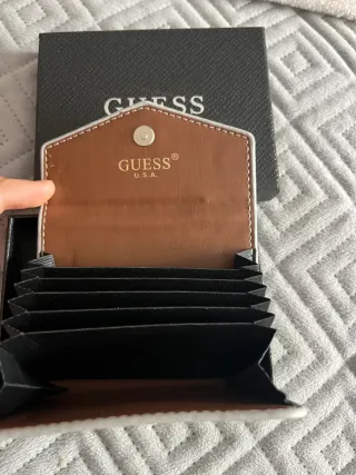 Monedero Guess Beige