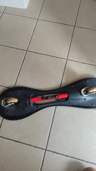 Skateboard Oxelo nero e rosso