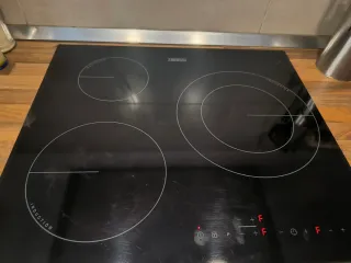 Placa inducción Zanussi 3 zonas
