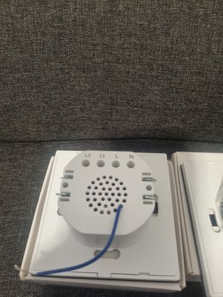 WESA Interruptor Táctil Doble