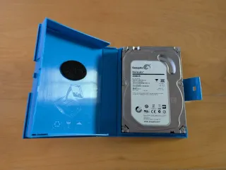 Disco Duro Seagate Barracuda 2TB + Estuche
