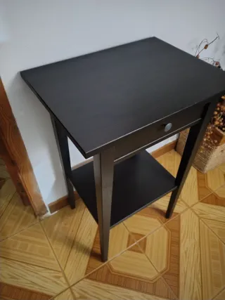 Comodino Ikea nero con cassetto