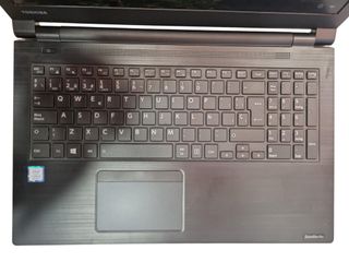 PORTATIL TOSHIBA 38E175RP / CORE I3-8145U / 8GB RAM / 256GB SSD