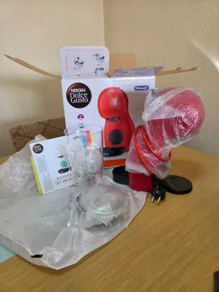 Cafetera De'Longhi Dolce Gusto Piccolo XS Roja