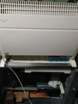 Calefactor eléctrico blanco