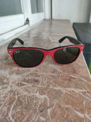 Gafas de Sol Ray-Ban color rojo