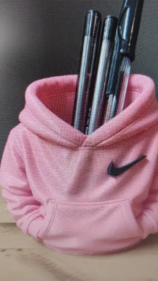 Portapenne rosa stile felpa Nike
