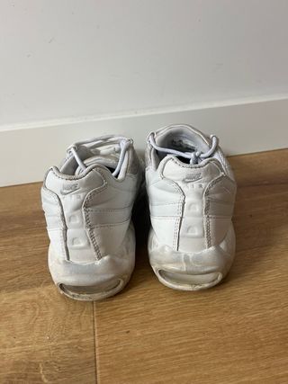 Nike Air Max 95 Gris y Blanco