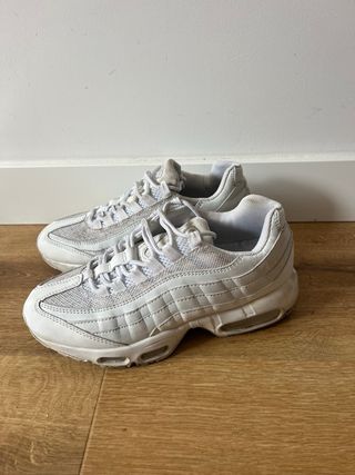 Nike Air Max 95 Gris y Blanco