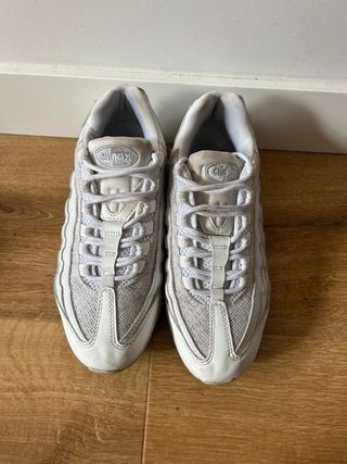 Nike Air Max 95 Gris y Blanco
