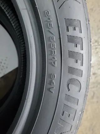 2 Neumáticos  215/55 R17 Goodyear