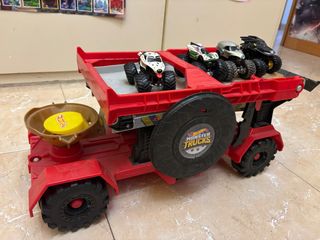 Rampa Monster Trucks HotWheels