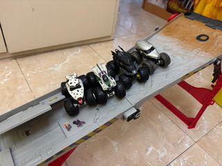 Rampa Monster Trucks HotWheels