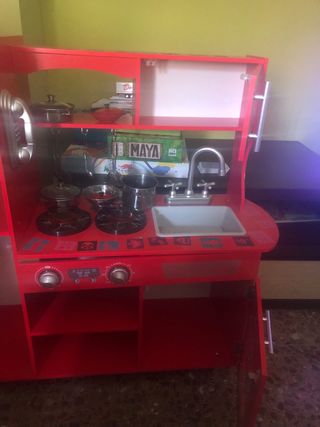 Cocina de madera para niños