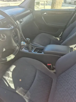 Mercedes-Benz Clase C 2003