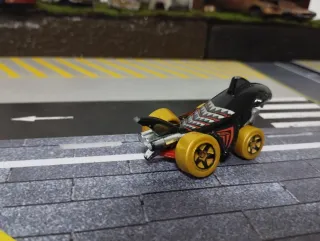 Hot Wheels Shark Bite FJY88