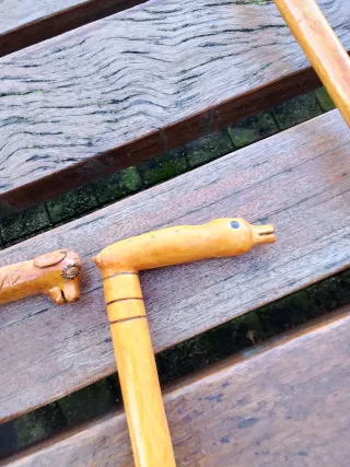 Bastones artesanales de madera 27€cada uno