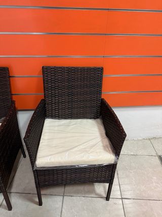 Conjunto jardín: 2 sillones y mesa