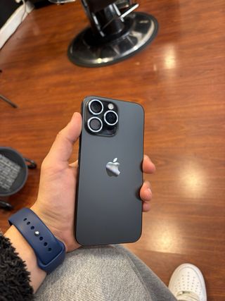 iPhone 15 Pro Max Negro/Gris 256gb