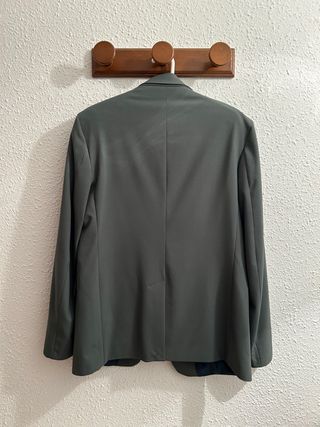 *NUEVO Americana verde oliva talla 50 Zara