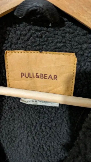 Chaqueta Pull&Bear Negra con Borrego