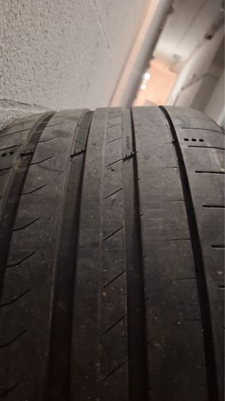 Michelin Pilot Sport 275/35 R21