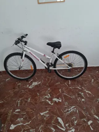 Bicicleta Rockrider Decathlon Blanca