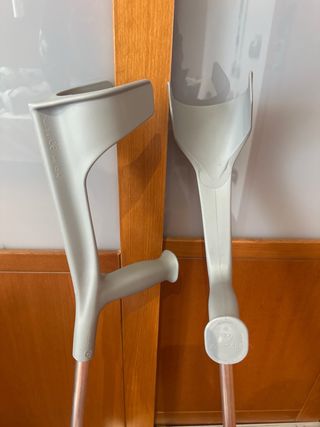 Par de muletas canadienses Gercare, como nuevas