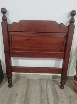 2 cabeceros de cama individuales de madera