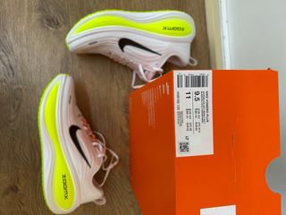 Nike Vomero Plus Talla 43