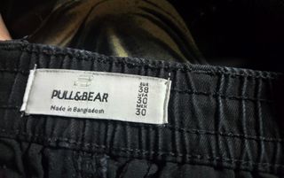 Pull&Bear Pantalón Corto Cargo Negro