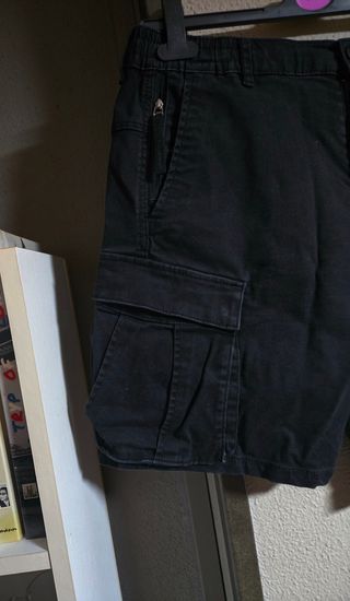 Pull&Bear Pantalón Corto Cargo Negro