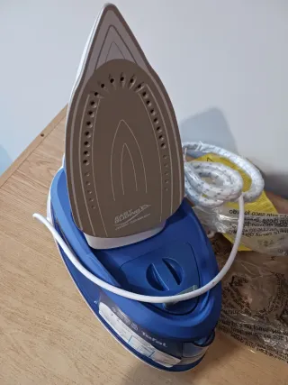 Ferro da stiro Tefal