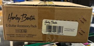 Amplificador y soporte guitarra JOYO