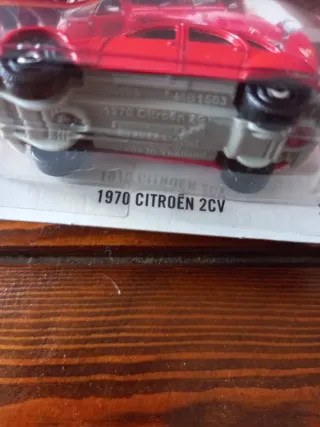 Matchbox Citroen 2CV Rosso